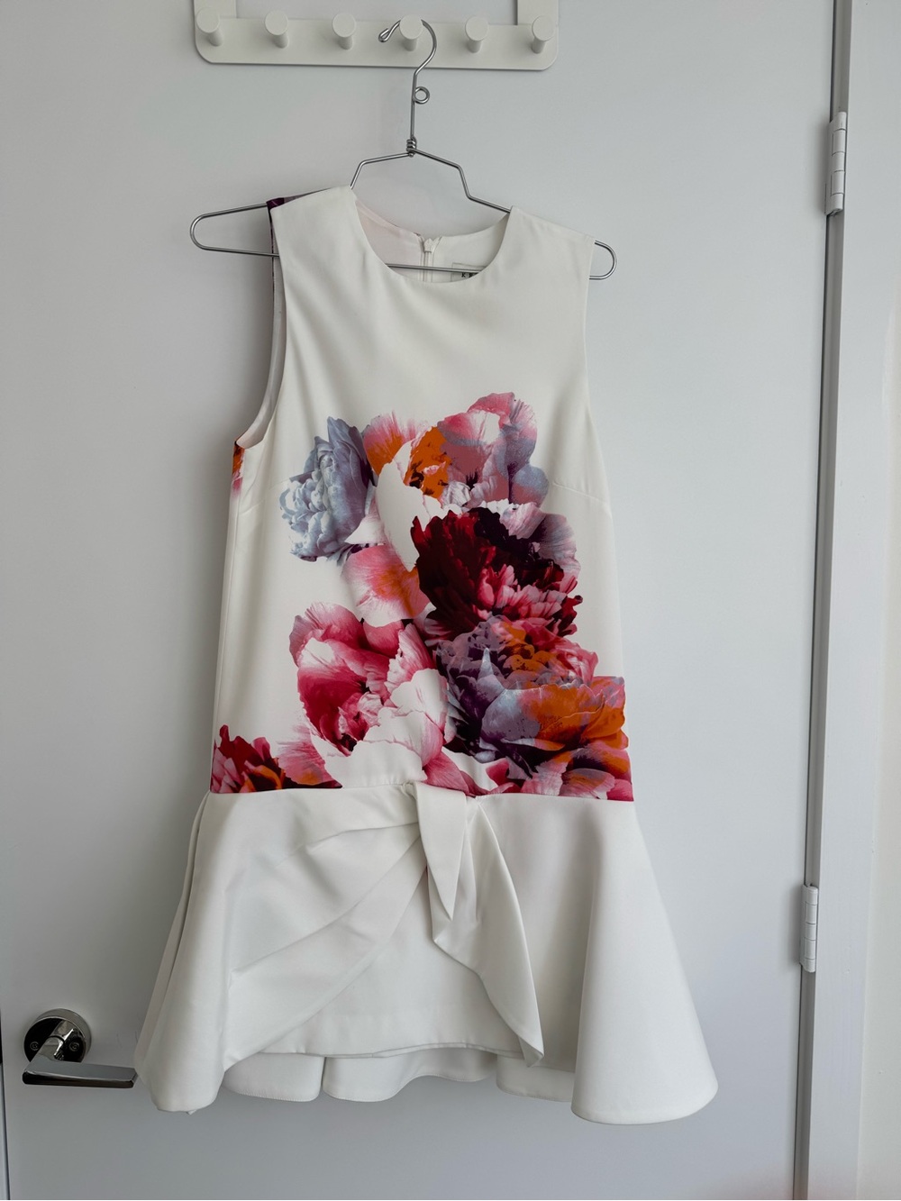 KEEPSAKE White Floral Tie-Hem Dress